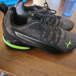 Mens Pumas
