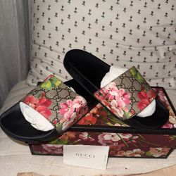 women’s gucci slides 