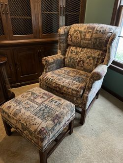 Sherrill Upholstery Winged Back Chair W/Ottoman