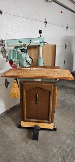 Vintage Dewalt 9" Radial Arm Saw