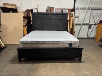 King bed $360
