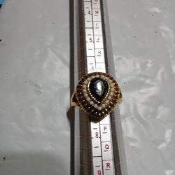 Size 7 Costume Jewelry Ring