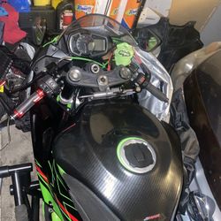 2023 Kawasaki Zx6r krt abs