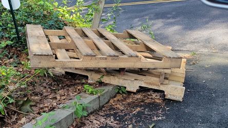 FREE Pallets