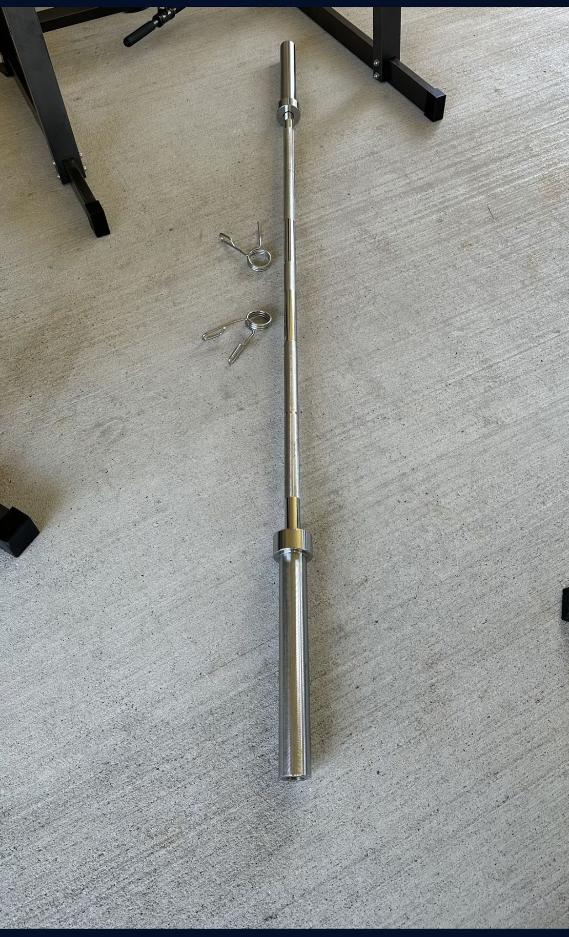 FITNESS GEAR 45Lb solid Olympic Barbell 7ft $70  