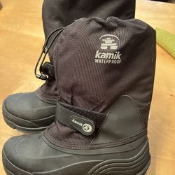 Youth Kamik Waterproof Boots, Size 5