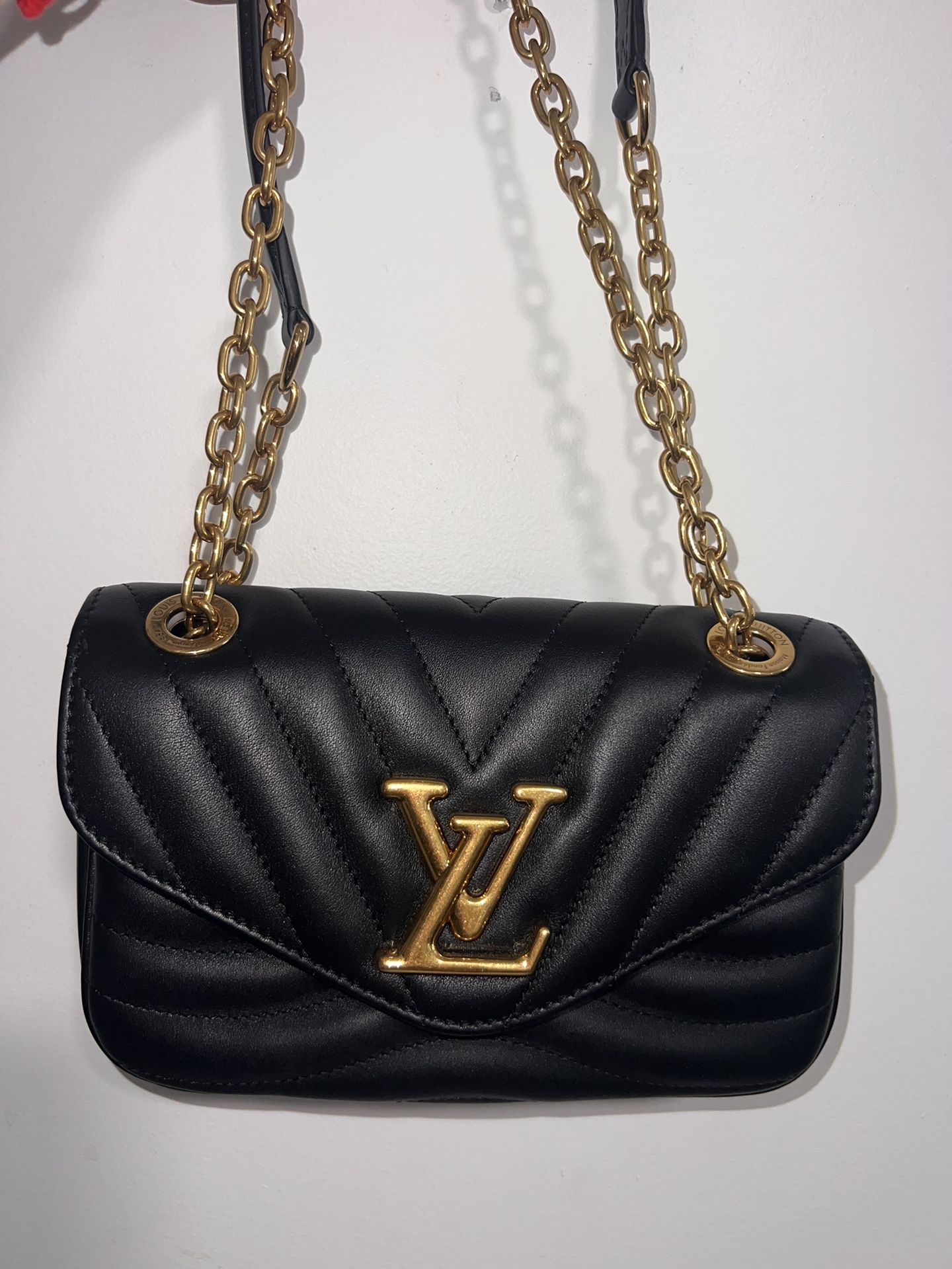 Louis Vuitton New Wave Chain Bag