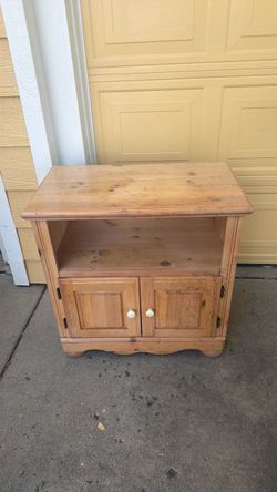 Tv stand