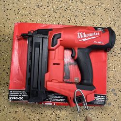 Milwaukee M18 FUEL 18-Volt Lithium-Ion Brushless Cordless Gen II 18-Gauge Brad Nailer (Tool-Only)