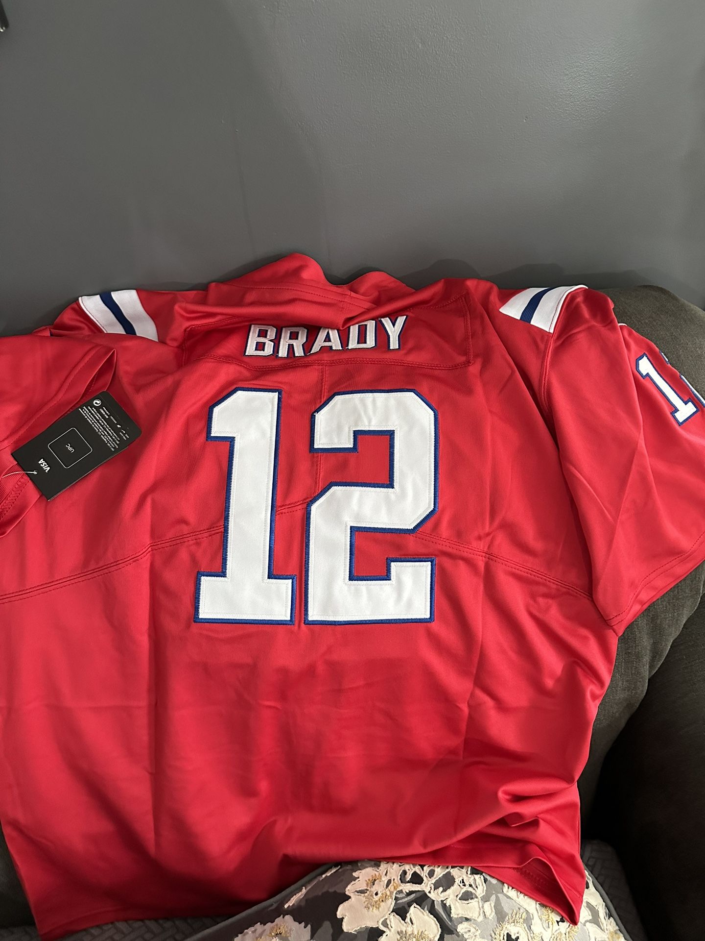 Brady jersey patriots Size Large