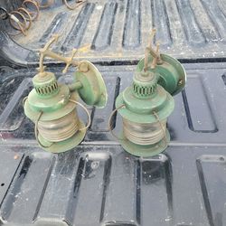 Vintage nautical lights9 and one half inches tall