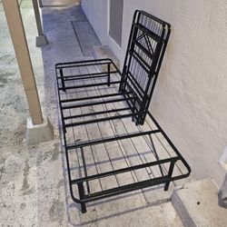 Base de metal foldable de cama Queen