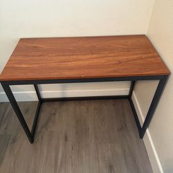 Basic rustic desk