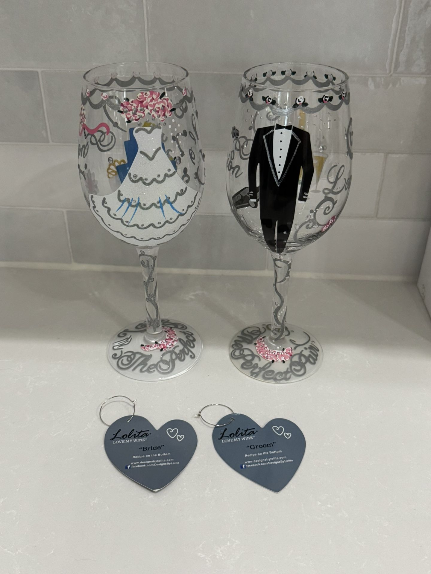 Wedding Bride and Groom Wine Glasses Set