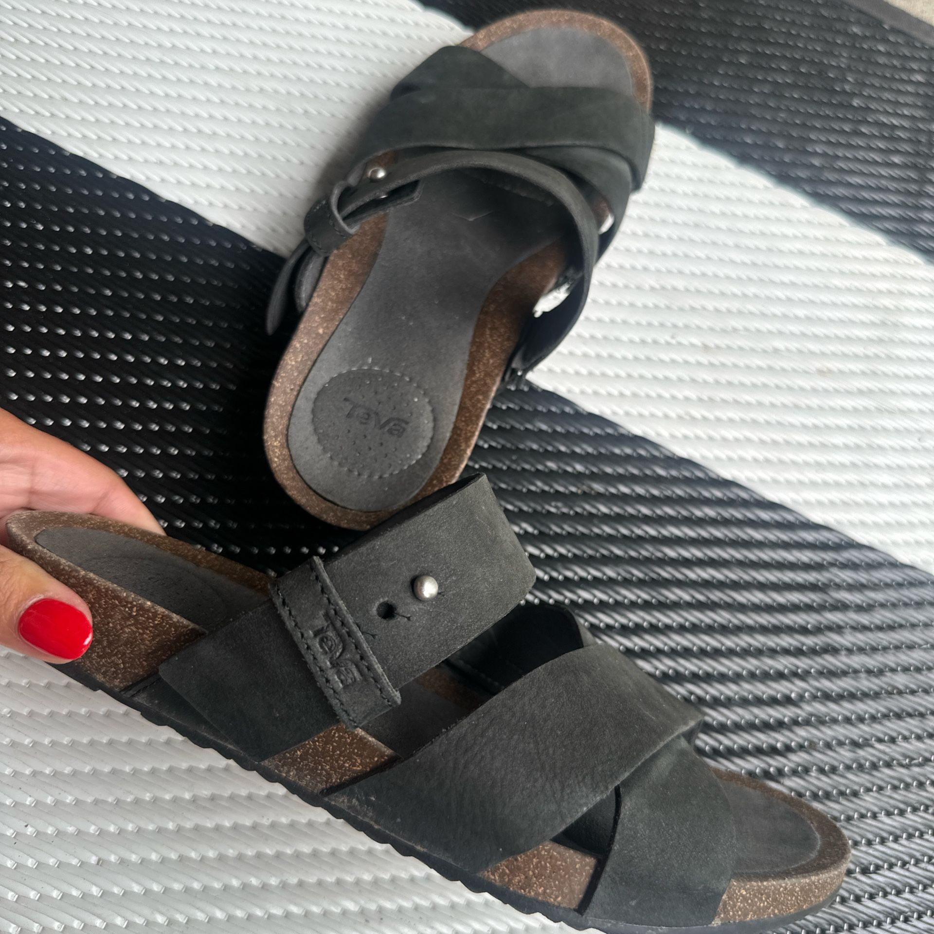 TEVA SANDALS 7