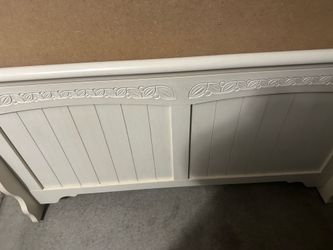 Girl’s full bedroom set