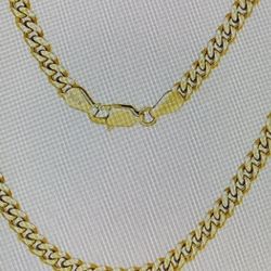 3 mm Wide Italian Sterling Silver Cuban Link Chain. Gold Plated. 20” Long