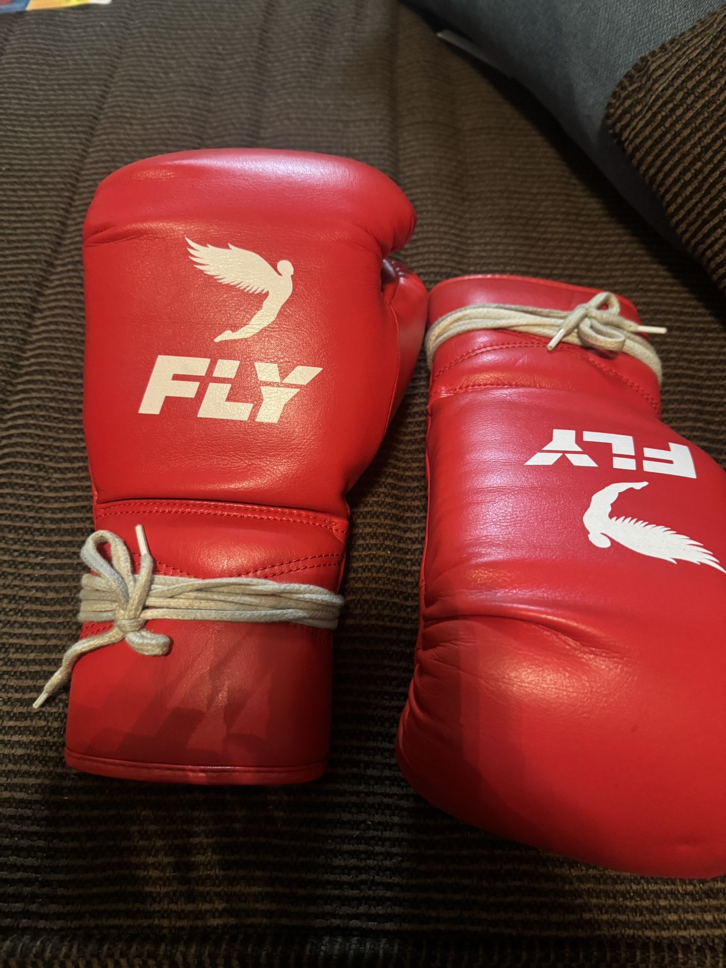 Fly Gloves 14 Ounces