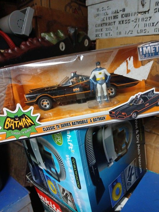 Die Cast Batman & Robin Car New Cond