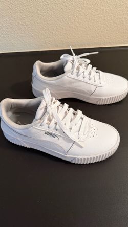Puma Size 6 Woman worn once (fit more like 5.5)