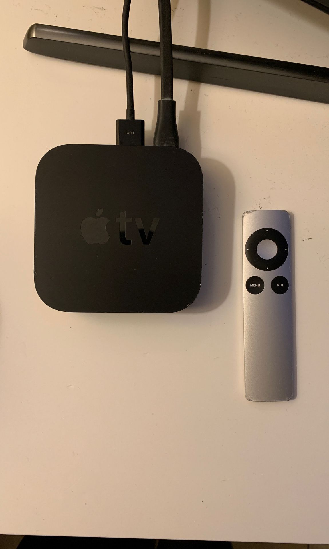Apple TV 3rd Generation (remote and cambles included) if you want more photos, ask me :)