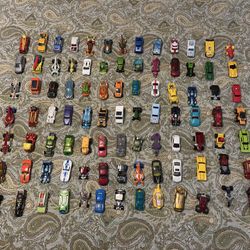 100+ Hot Wheels and Tracks