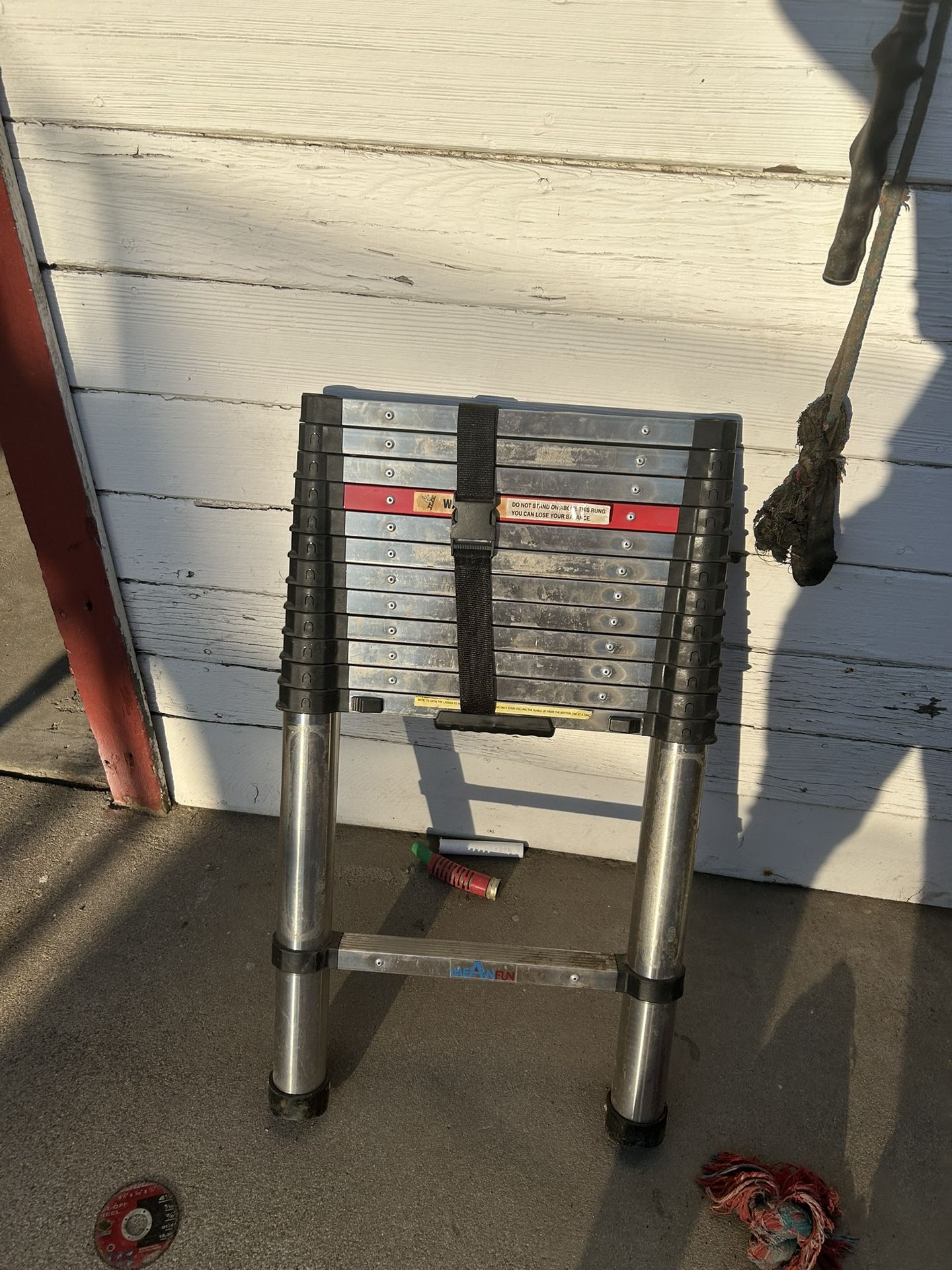 Retractable Ladder