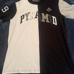 Pyramid outfit shirt medium and shorts medium