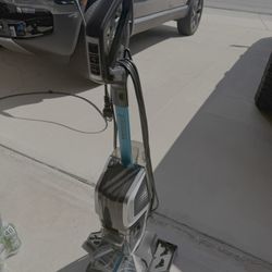 Bissell VACUUM CLEANER