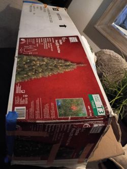 6 feet Christmas tree used for two weeks automotive change colors