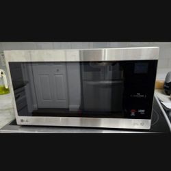 LG Neo Chef 1.5 cu. ft. Countertop Microwave Oven, 1200 Watts, Stainless Steel