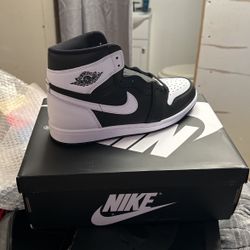 Nike Air Jordan 1 Hi Black White 