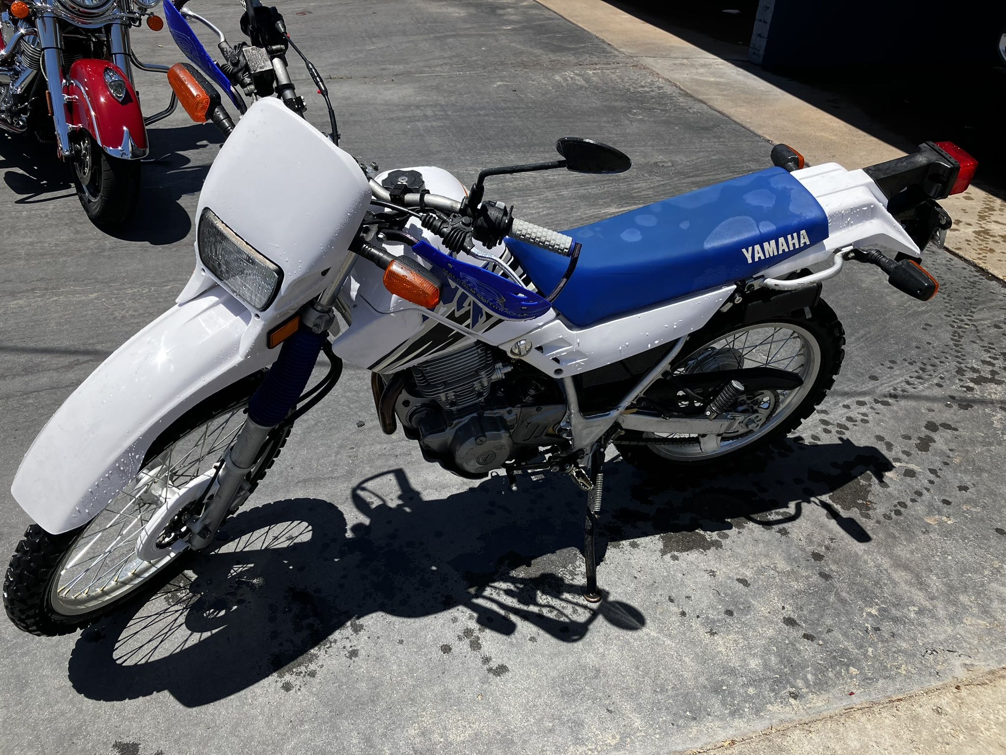 1999 Yamaha Xt225