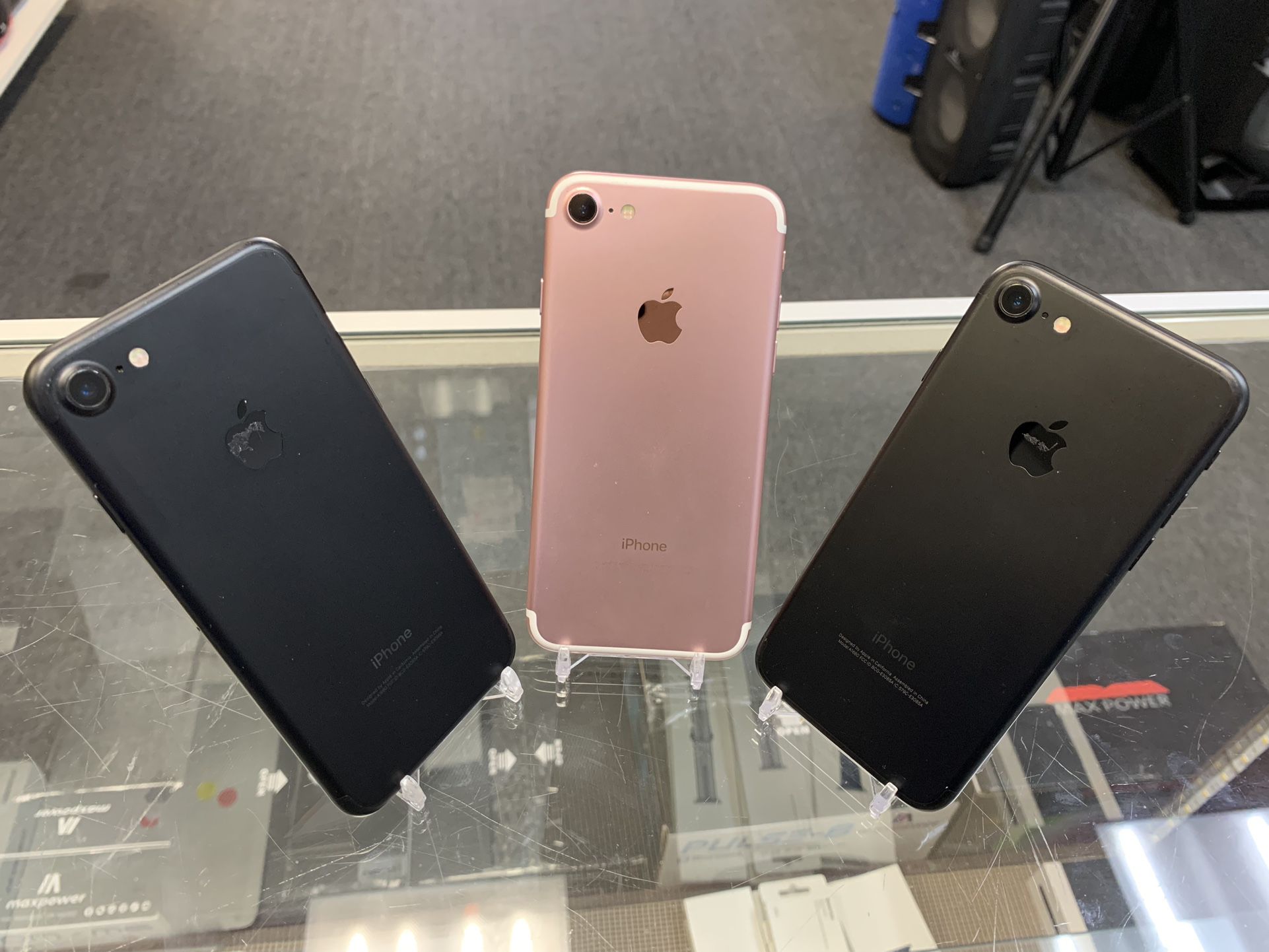 iPhone 7 AT&T/ Cricket/ T-Mobile/ Metro/ Unlocked 