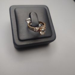 14k Women's Ring 