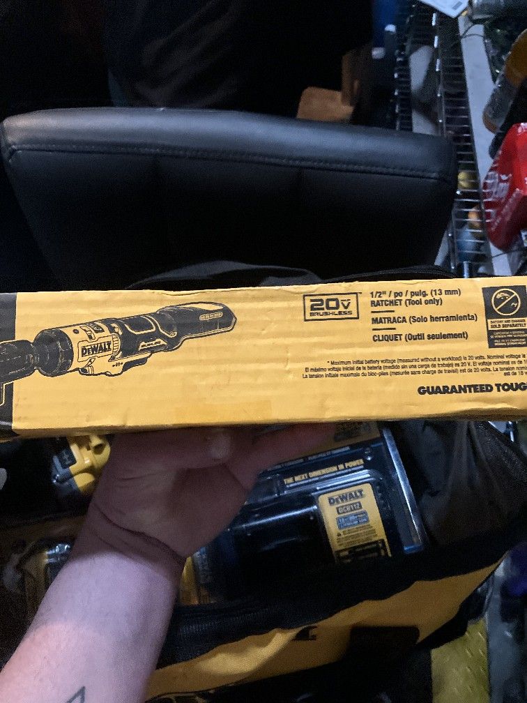 ATOMIC 20V MAX Cordless 1/2 in. Ratchet (Tool Only)