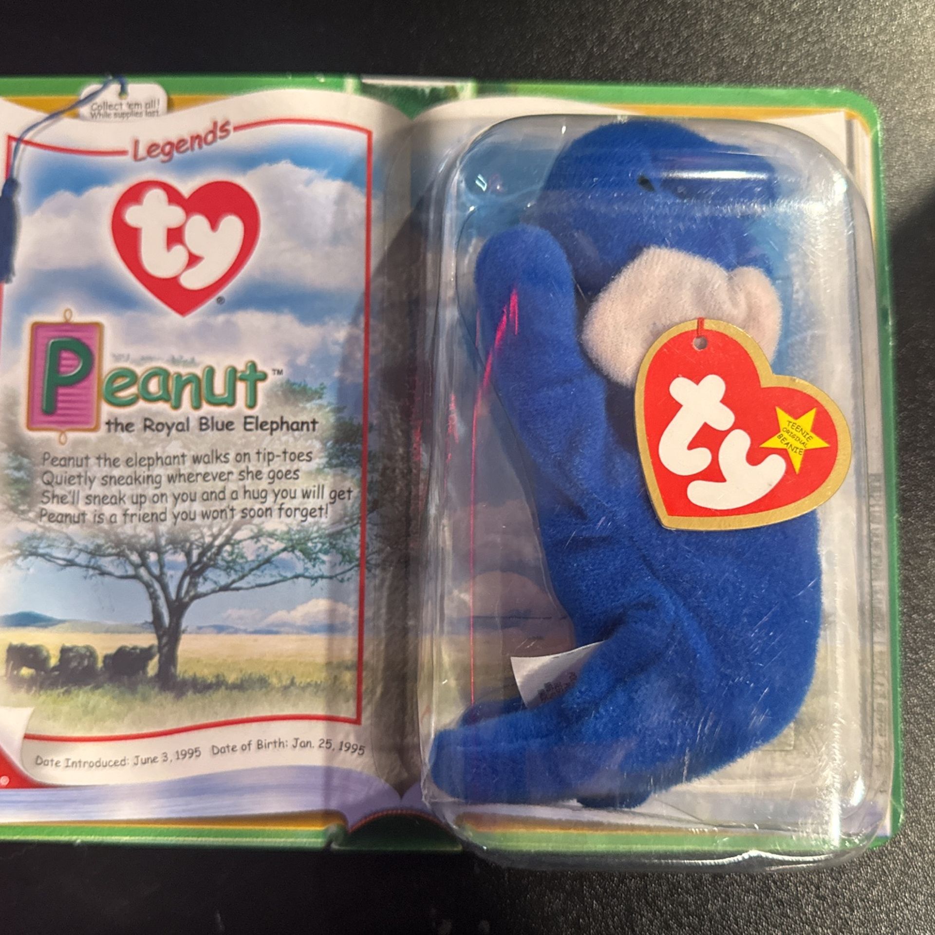 peanut the royal blue elephant