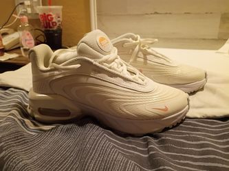 6.5 female Nike Air Max