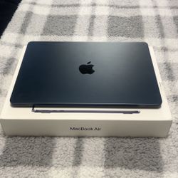 2024 Apple Macbook Air 512GB M3 Chip