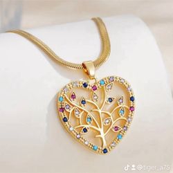 Tree Necklace – 18K Gold Plated Trendy & Versatile