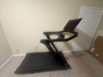 2022 Peloton Tread - Excellent Condition, Fredericksburg