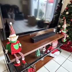 TV Stand / Entertainment Table – Mesa Para TV