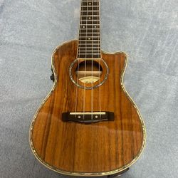 Mitchell MU100CE/N  Electric Ukulele