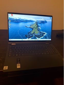 Lenovo IdeaPad Flex 5 – Intel Core i7, 16GB RAM, Touchscreen