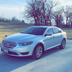 2015 Ford Taurus