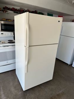Maytag Refrigerator (1 month warranty)