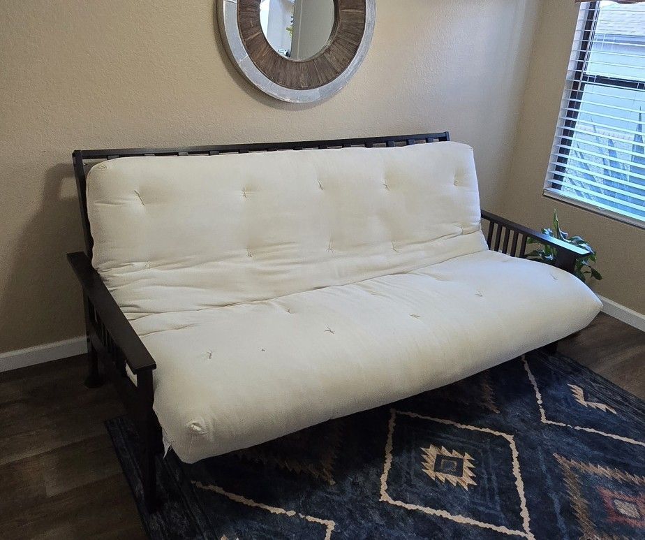 Queen Size Futon