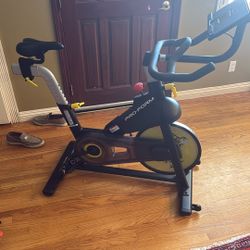 Stationary bike 