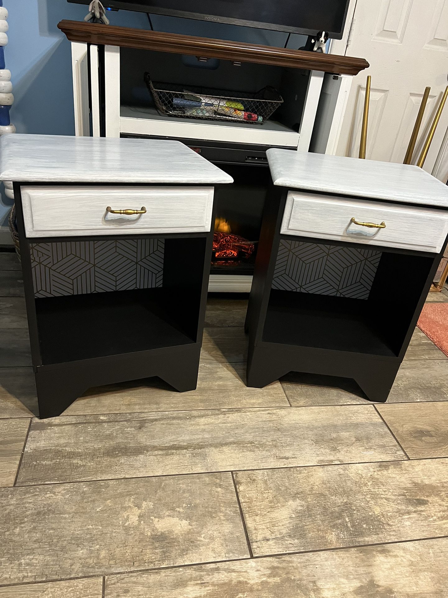 Pair Of Nightstands/ End Tables