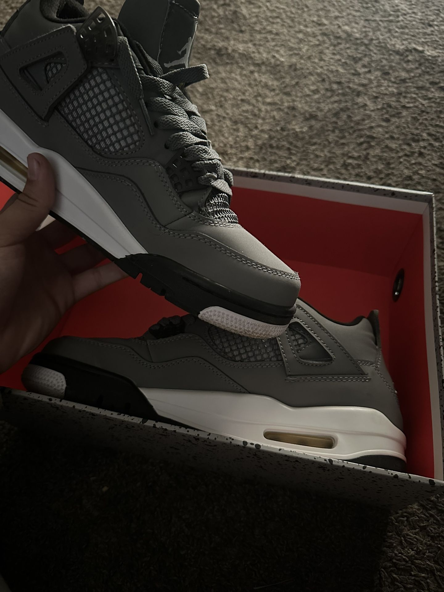 Jordan 4 cool grey (Send offers)